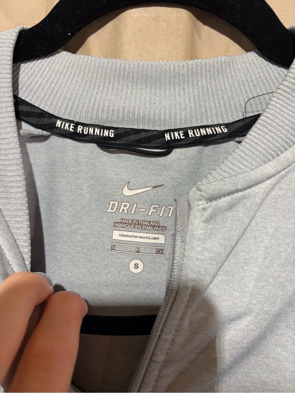 Nike jacket - Picture 2 of 3